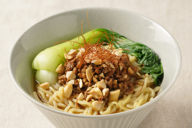 ピーナッツ担々麺